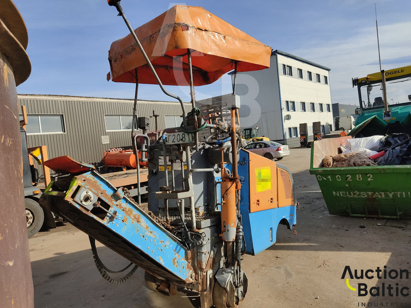 Wirtgen W35DC - معــدات الاسفلت: صورة 4 Wirtgen W35DC - معــدات الاسفلت: صورة 4