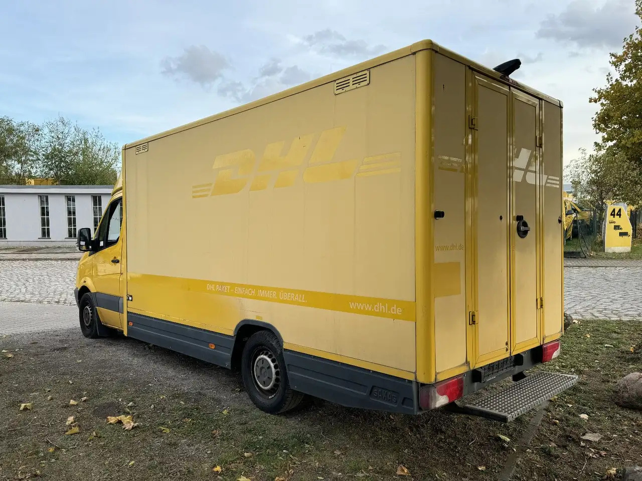 Mercedes-Benz Sprinter II Pritsche/ Koffer/Regalsystem - شاحنة بصندوق مغلق: صورة 3 Mercedes-Benz Sprinter II Pritsche/ Koffer/Regalsystem - شاحنة بصندوق مغلق: صورة 3