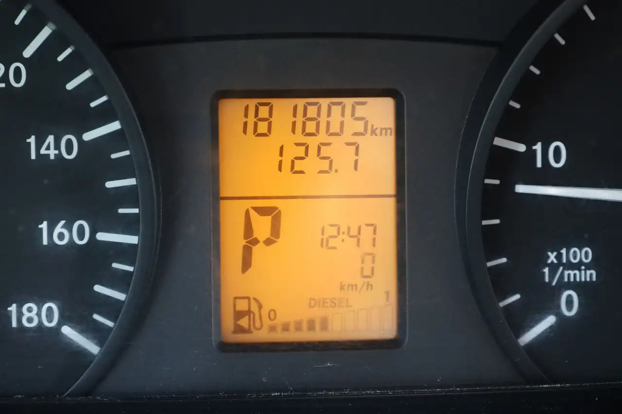 شاحنة بصندوق مغلق Mercedes-Benz Sprinter II Pritsche/ Koffer/Regalsystem: صورة 8 شاحنة بصندوق مغلق Mercedes-Benz Sprinter II Pritsche/ Koffer/Regalsystem: صورة 8