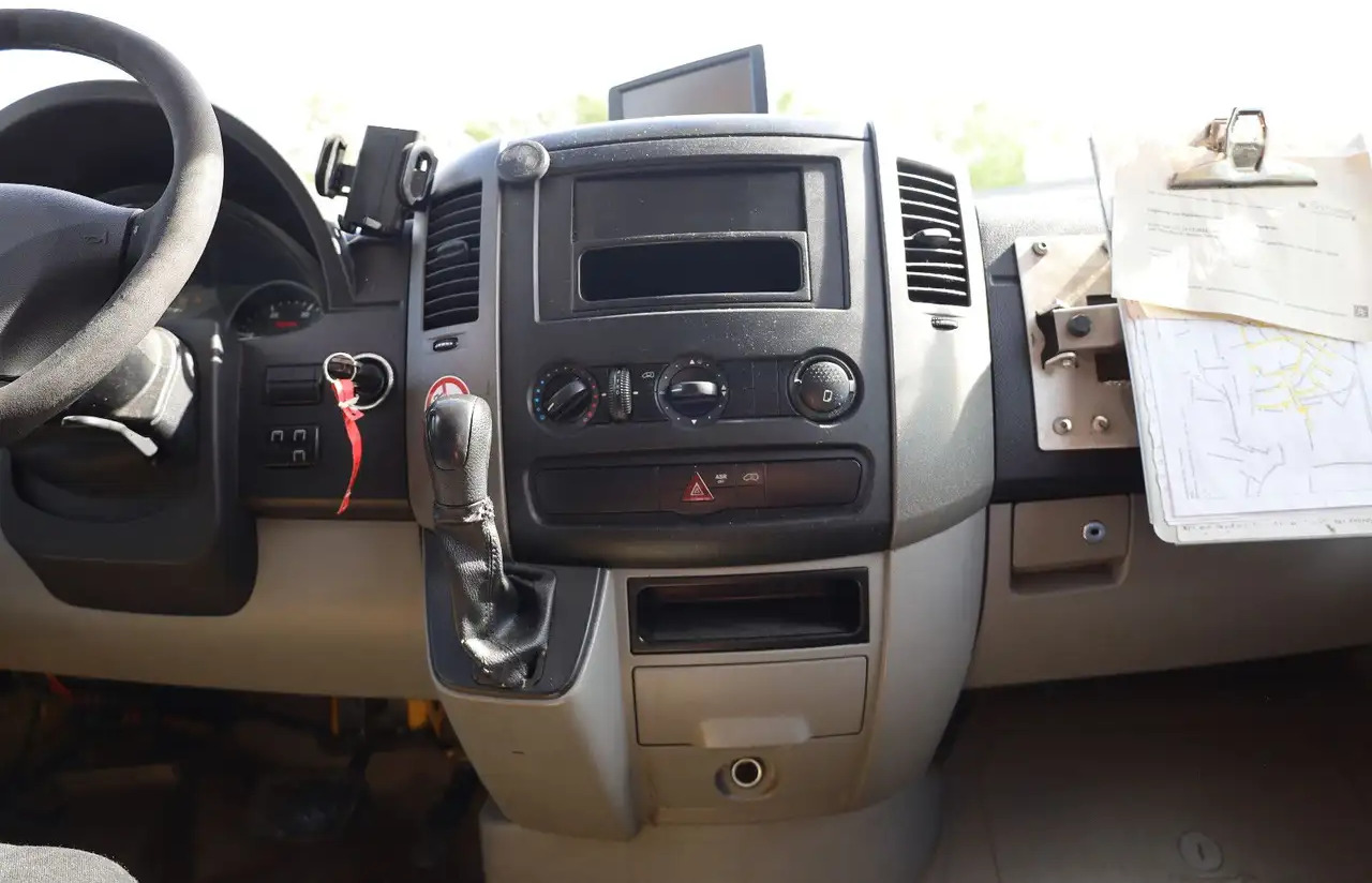 شاحنة بصندوق مغلق Mercedes-Benz Sprinter II Pritsche/ Koffer/Regalsystem: صورة 11 شاحنة بصندوق مغلق Mercedes-Benz Sprinter II Pritsche/ Koffer/Regalsystem: صورة 11