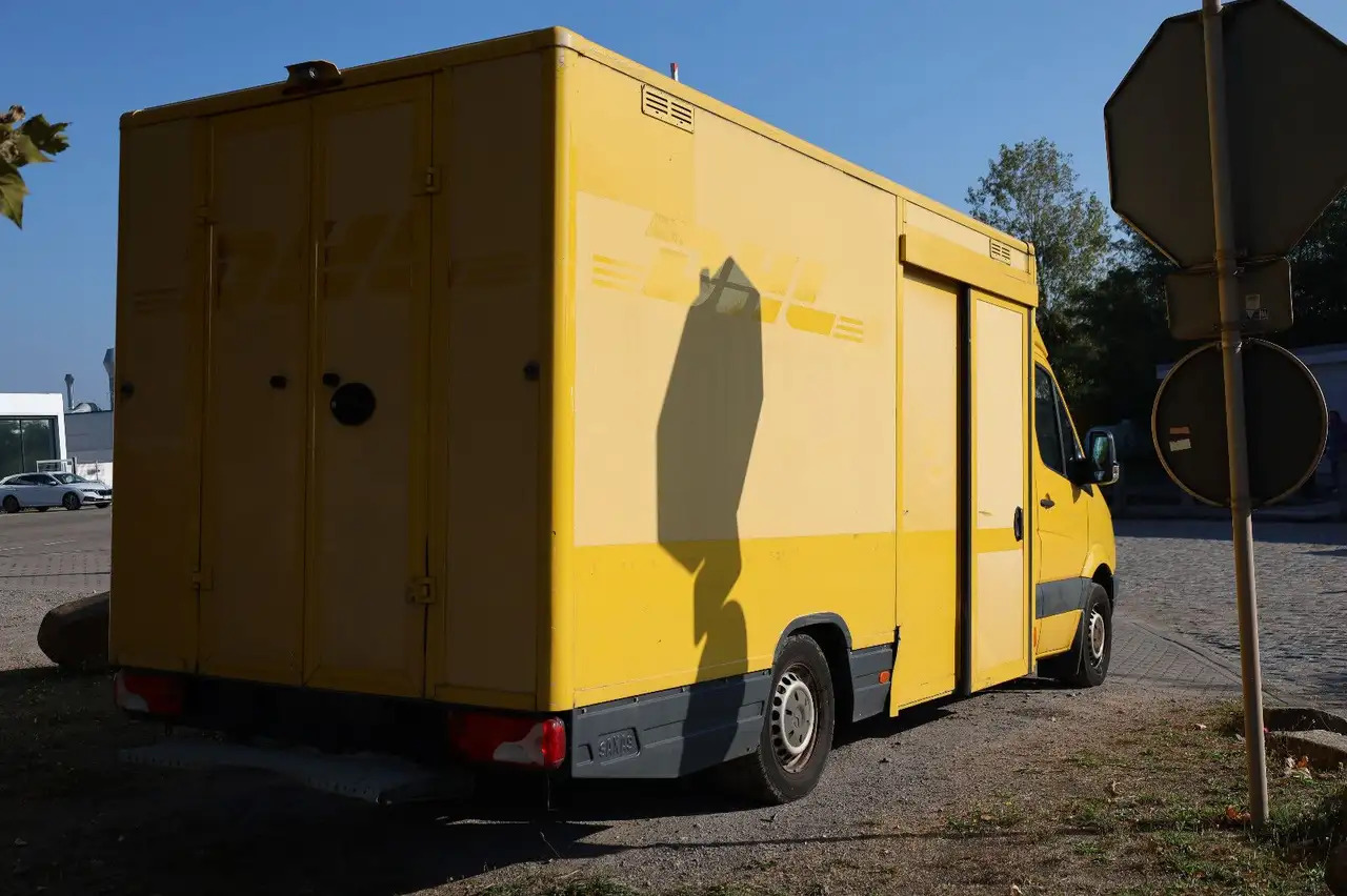 Mercedes-Benz Sprinter/Koffer/Regalsystem/ EU5/ 1. Hand - شاحنة بصندوق مغلق: صورة 4 Mercedes-Benz Sprinter/Koffer/Regalsystem/ EU5/ 1. Hand - شاحنة بصندوق مغلق: صورة 4