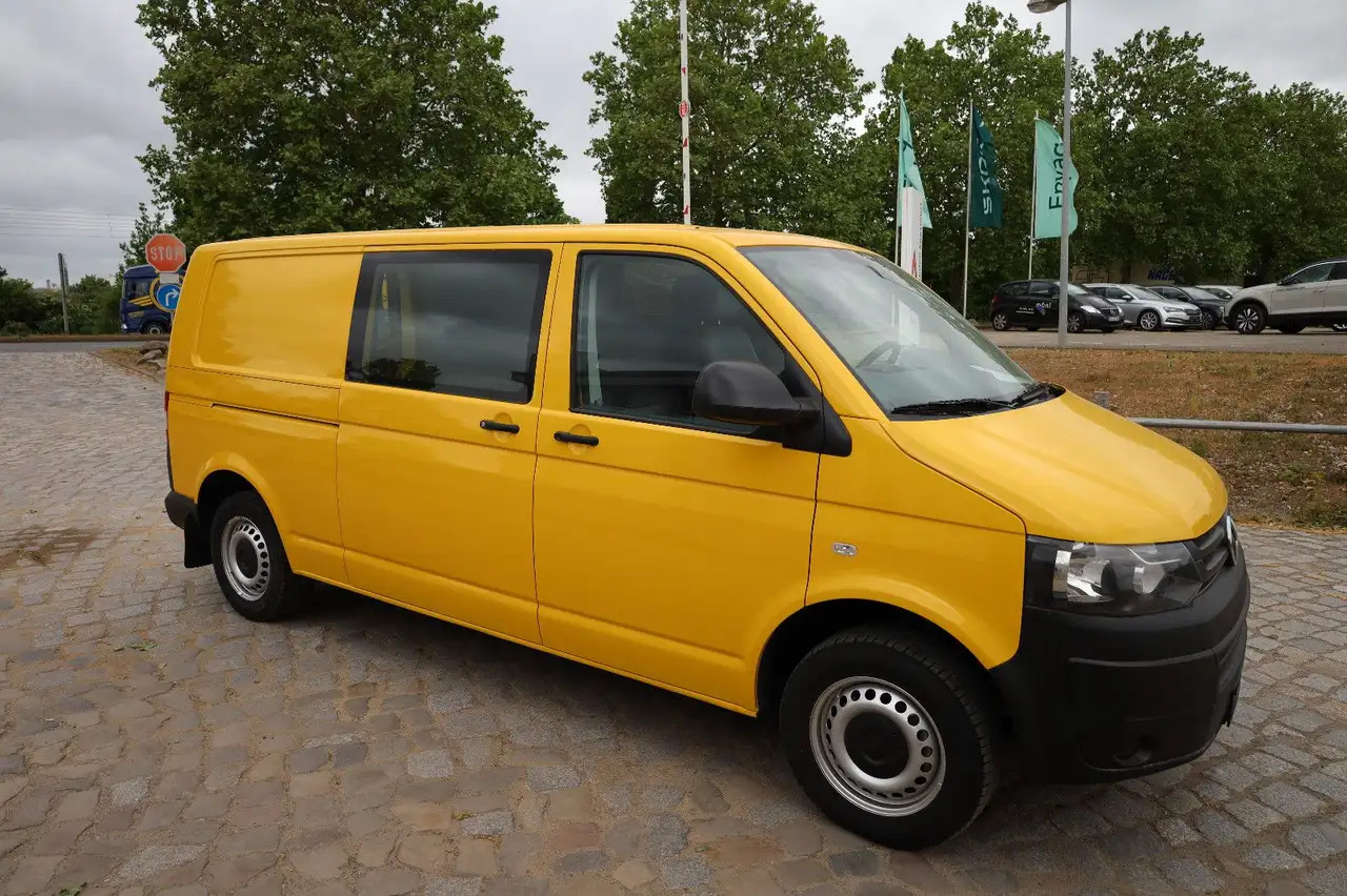 Volkswagen T5 lang Transporter Kasten-Kombi 2.0 TDI/EU5 - فان: صورة 4 Volkswagen T5 lang Transporter Kasten-Kombi 2.0 TDI/EU5 - فان: صورة 4