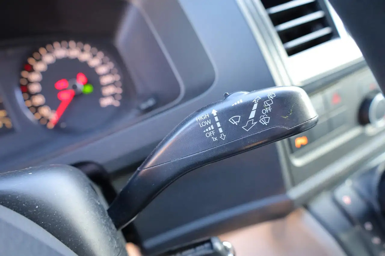 سيارة للبيع Volkswagen T6 Transporter / 2.0 TDI/EU6/1.Hand: صورة 16 سيارة للبيع Volkswagen T6 Transporter / 2.0 TDI/EU6/1.Hand: صورة 16