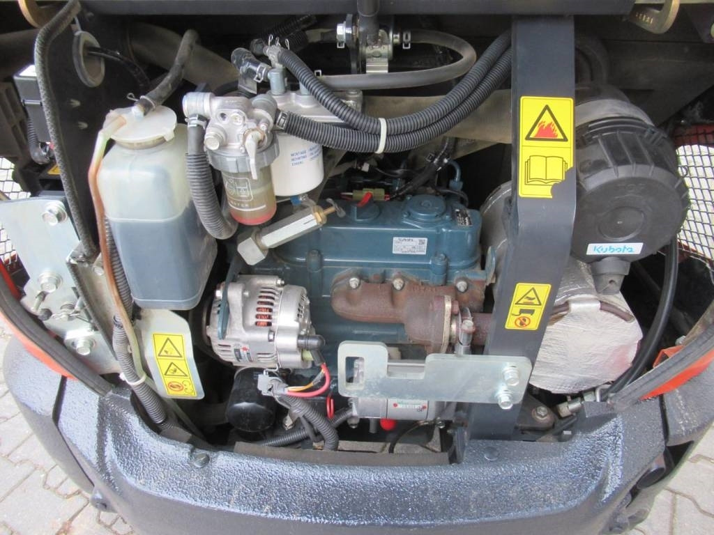 Kubota KX019-4 Löffelpacket - حفار صغير: صورة 4 Kubota KX019-4 Löffelpacket - حفار صغير: صورة 4
