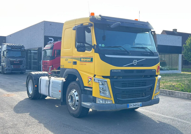 Volvo FM 500 460.000km-FM500 2017-PTO POMP - مقطورة السحب: صورة 1 Volvo FM 500 460.000km-FM500 2017-PTO POMP - مقطورة السحب: صورة 1