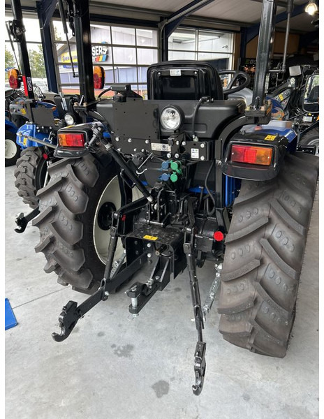 جرار للبيع  New Holland New Holland Boomer: صورة 10