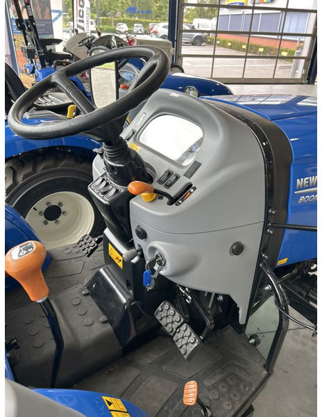 جرار للبيع  New Holland New Holland Boomer: صورة 9