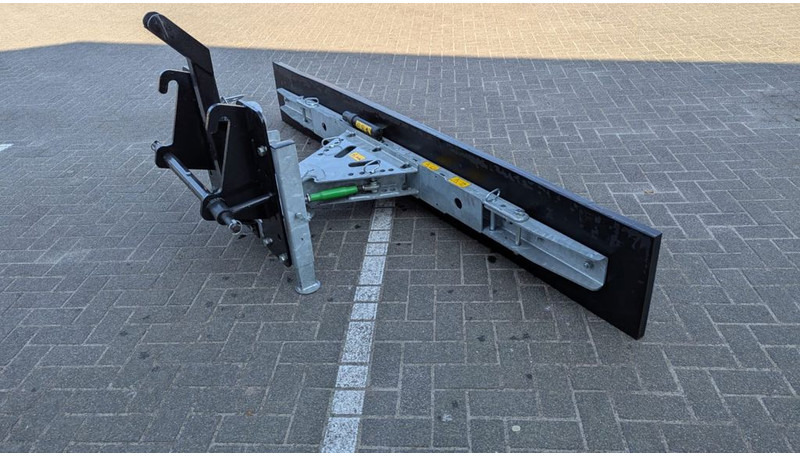 Zocon Rubberschuif 2.80 mtr Giant + 3-punts - معدات الماشية: صورة 2 Zocon Rubberschuif 2.80 mtr Giant + 3-punts - معدات الماشية: صورة 2