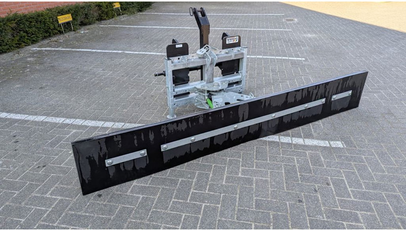 Zocon Rubberschuif 2.80 mtr Giant + 3-punts - معدات الماشية: صورة 1 Zocon Rubberschuif 2.80 mtr Giant + 3-punts - معدات الماشية: صورة 1