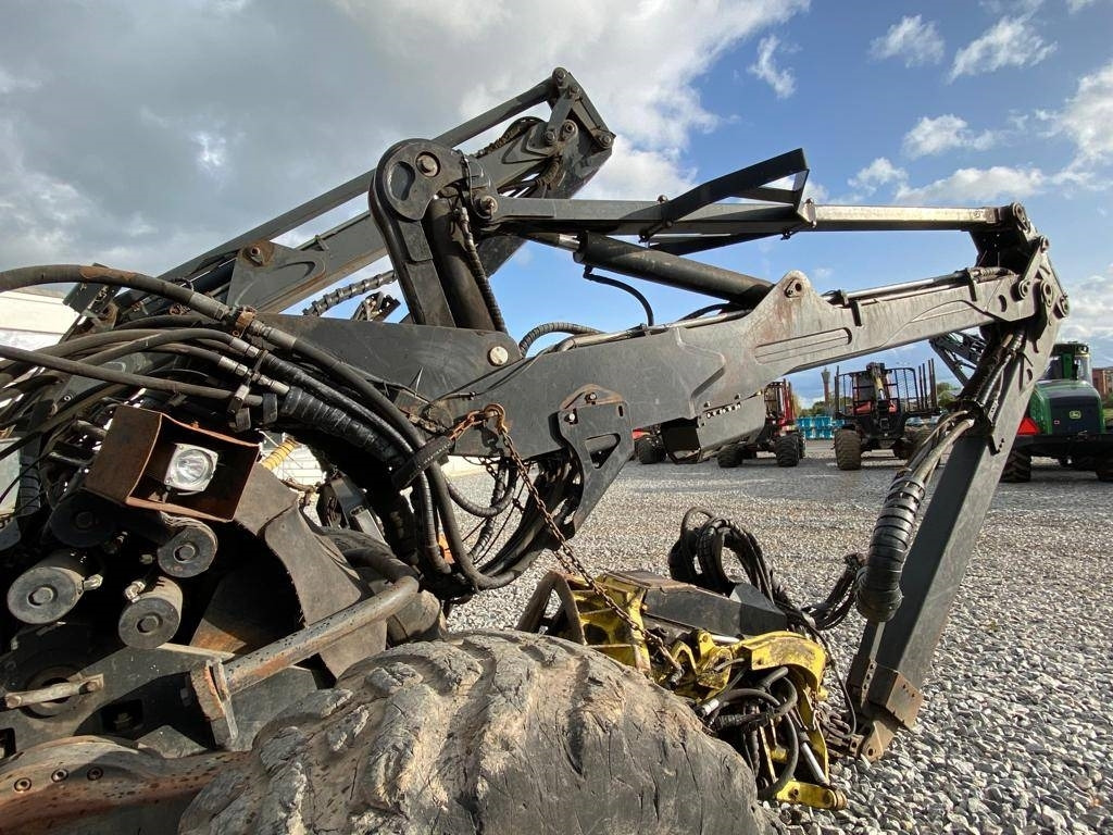 John Deere 1470 E - آلة حصاد الأشجار: صورة 5 John Deere 1470 E - آلة حصاد الأشجار: صورة 5