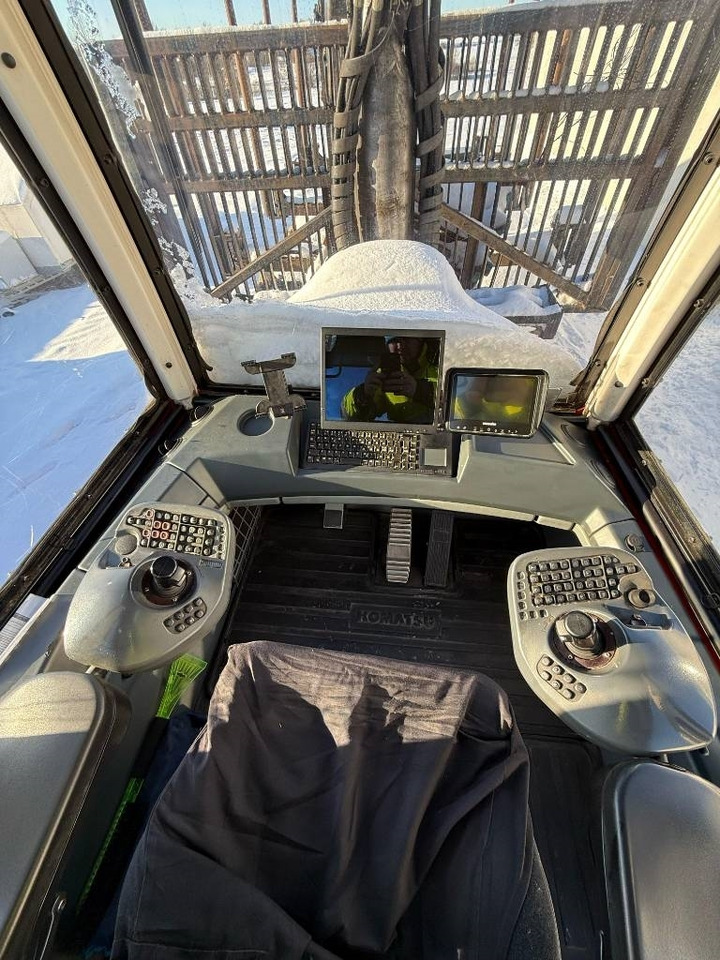 جرار شحن جذوع أشجار الغابات Komatsu 865: صورة 16 جرار شحن جذوع أشجار الغابات Komatsu 865: صورة 16