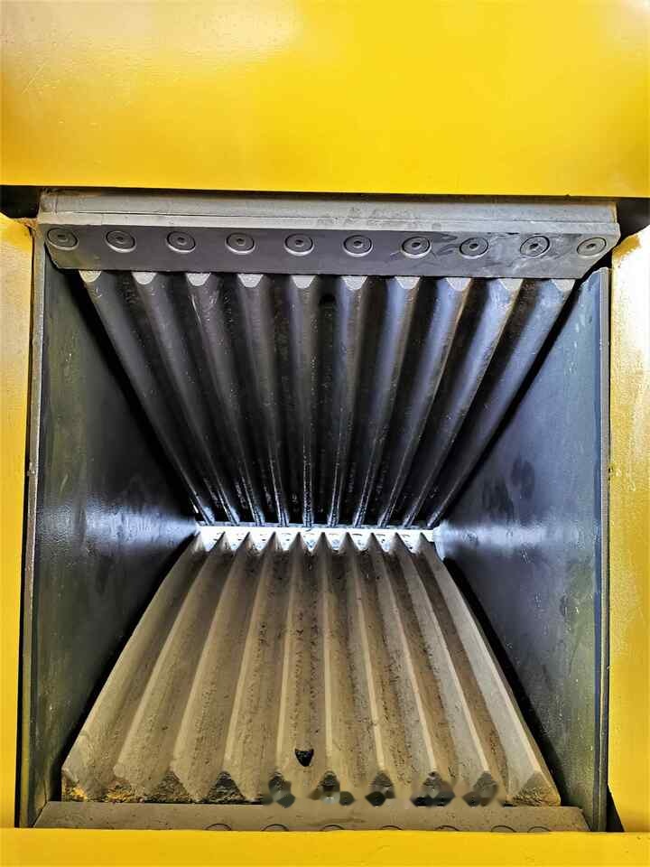 AME Crusher Bucket (MCB 40) - بكت - حفّار: صورة 5 AME Crusher Bucket (MCB 40) - بكت - حفّار: صورة 5