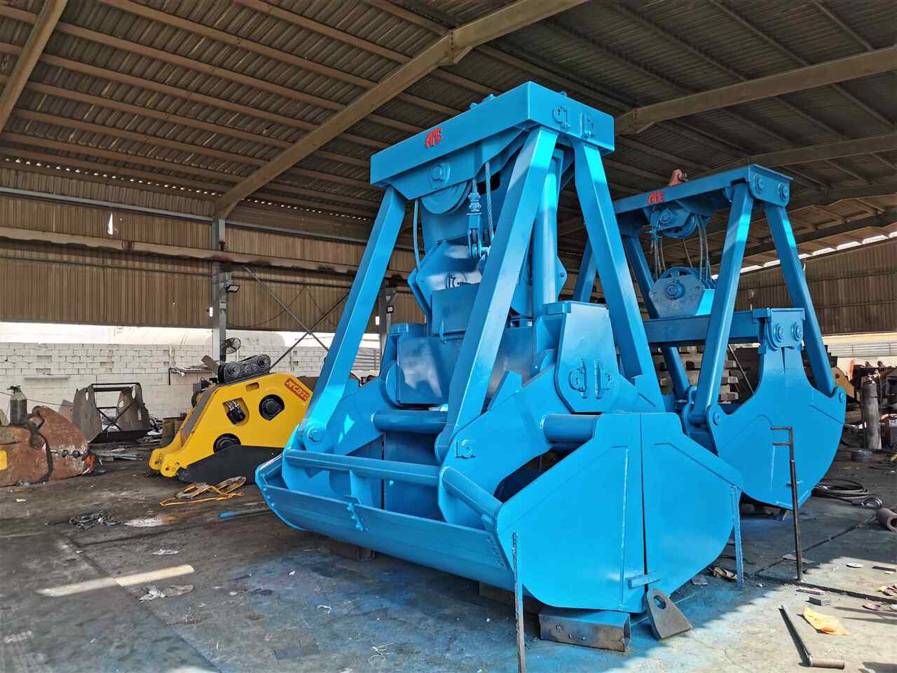AME Electro Hydraulic Wireless Remote Control Clamshell Grapple - مغراف الغراف الصدفي - رافعة: صورة 4 AME Electro Hydraulic Wireless Remote Control Clamshell Grapple - مغراف الغراف الصدفي - رافعة: صورة 4