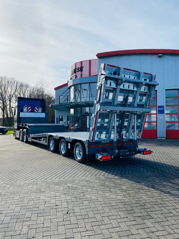 Gabelstapler/Arbeitsbühnentransporter Klapprampe - نصف مقطورة بلودر منخفض: صورة 2 Gabelstapler/Arbeitsbühnentransporter Klapprampe - نصف مقطورة بلودر منخفض: صورة 2