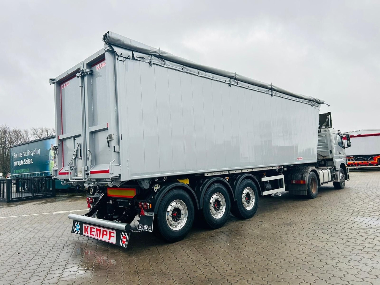 Kempf SKM 36/3 AK Alu Kipper 55 m³ Waschgerät - نصف مقطورة قلابة: صورة 2 Kempf SKM 36/3 AK Alu Kipper 55 m³ Waschgerät - نصف مقطورة قلابة: صورة 2