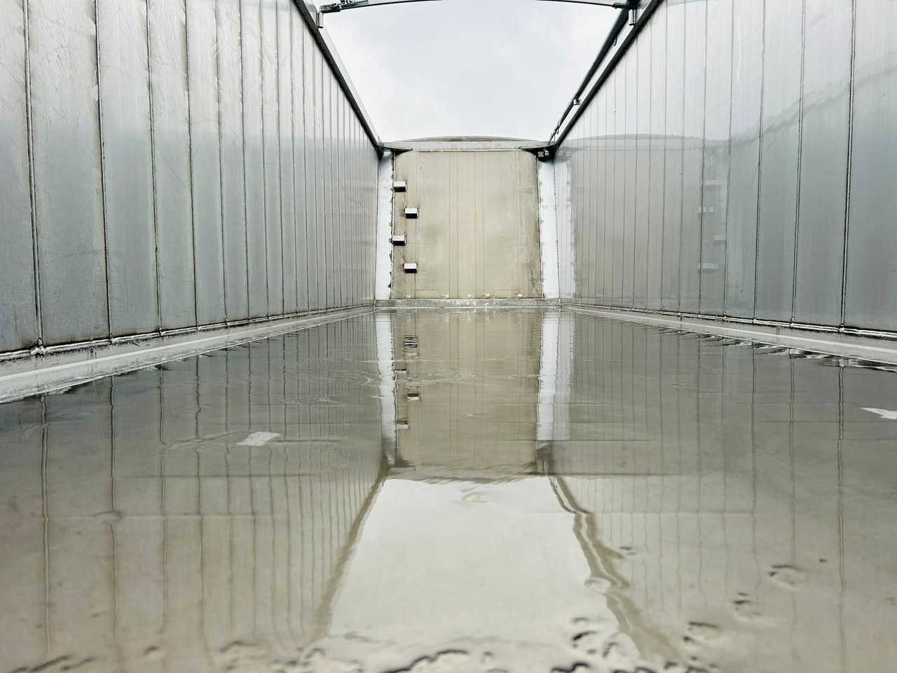 نصف مقطورة قلابة Kempf SKM 36/3 AK Alu Kipper 55 m³ Waschgerät: صورة 10 نصف مقطورة قلابة Kempf SKM 36/3 AK Alu Kipper 55 m³ Waschgerät: صورة 10