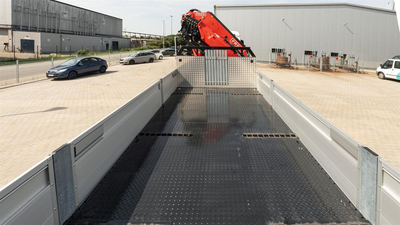 MAN 35.470 8x2 Kran F710 RA2.26 - شاحنة كرين: صورة 5 MAN 35.470 8x2 Kran F710 RA2.26 - شاحنة كرين: صورة 5