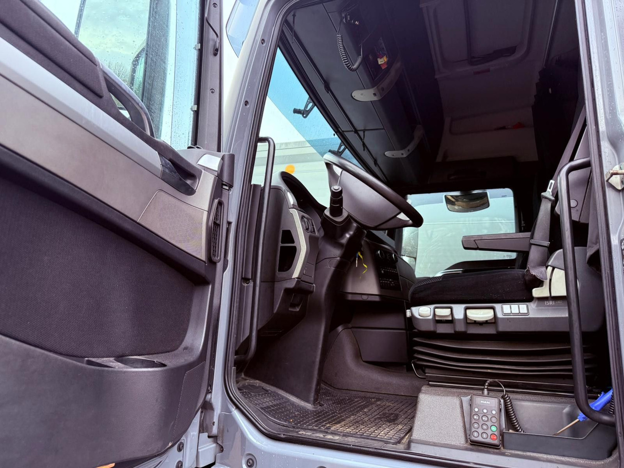MAN TGX 18.440 LL Volumen LKW mit Staplerhalterung MAN TGX 18.440 LL Volumen LKW mit Staplerhalterung - شاحنة ذات ستائر جانبية: صورة 5 MAN TGX 18.440 LL Volumen LKW mit Staplerhalterung MAN TGX 18.440 LL Volumen LKW mit Staplerhalterung - شاحنة ذات ستائر جانبية: صورة 5
