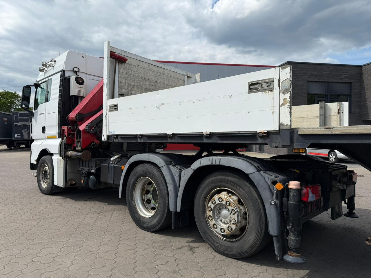 MAN TGX 26.440 6x2 mit HMF 3000-5 Kran - مقطورة السحب: صورة 5 MAN TGX 26.440 6x2 mit HMF 3000-5 Kran - مقطورة السحب: صورة 5