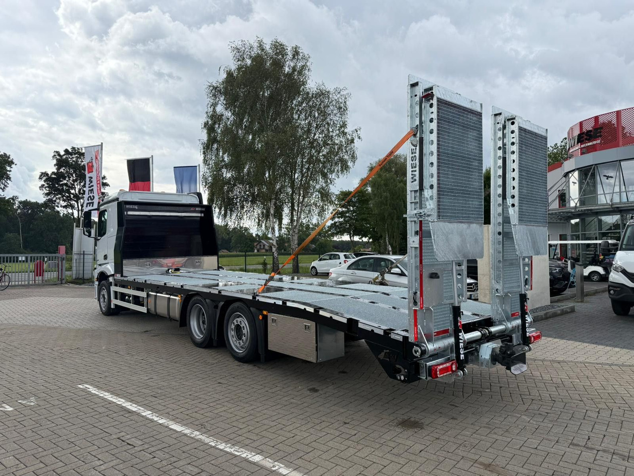 Mercedes-Benz Actros mit Rampen, Maschinentransporter - شاحنة نقل سيارات شاحنة: صورة 3 Mercedes-Benz Actros mit Rampen, Maschinentransporter - شاحنة نقل سيارات شاحنة: صورة 3