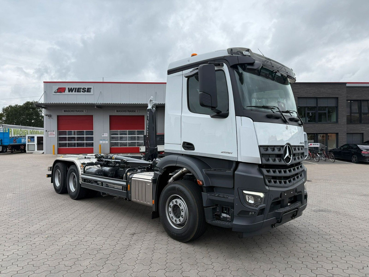 Mercedes-Benz Arocs 5 2651L 6 x4 Meiller RS 2170 - شاحنة برافعة خطافية: صورة 1 Mercedes-Benz Arocs 5 2651L 6 x4 Meiller RS 2170 - شاحنة برافعة خطافية: صورة 1