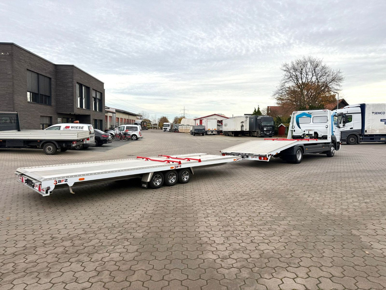 Mercedes-Benz Atego 918L Autotransporter mit BFZ Anhänger - شاحنة نقل سيارات شاحنة: صورة 5 Mercedes-Benz Atego 918L Autotransporter mit BFZ Anhänger - شاحنة نقل سيارات شاحنة: صورة 5