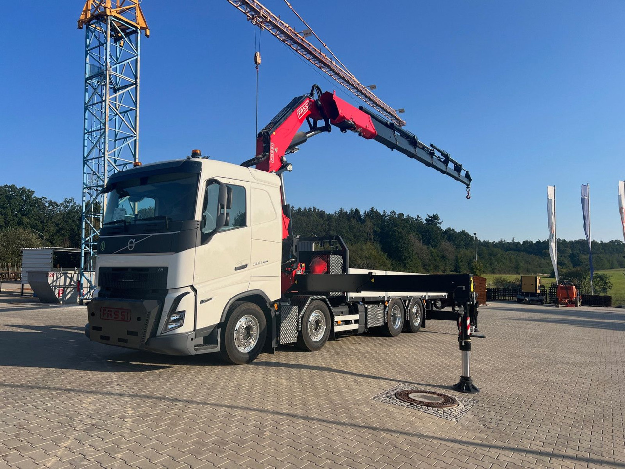 Volvo FH 500 8x2 Kran F710 RA2.26 - شاحنة, شاحنة كرين: صورة 1 Volvo FH 500 8x2 Kran F710 RA2.26 - شاحنة, شاحنة كرين: صورة 1