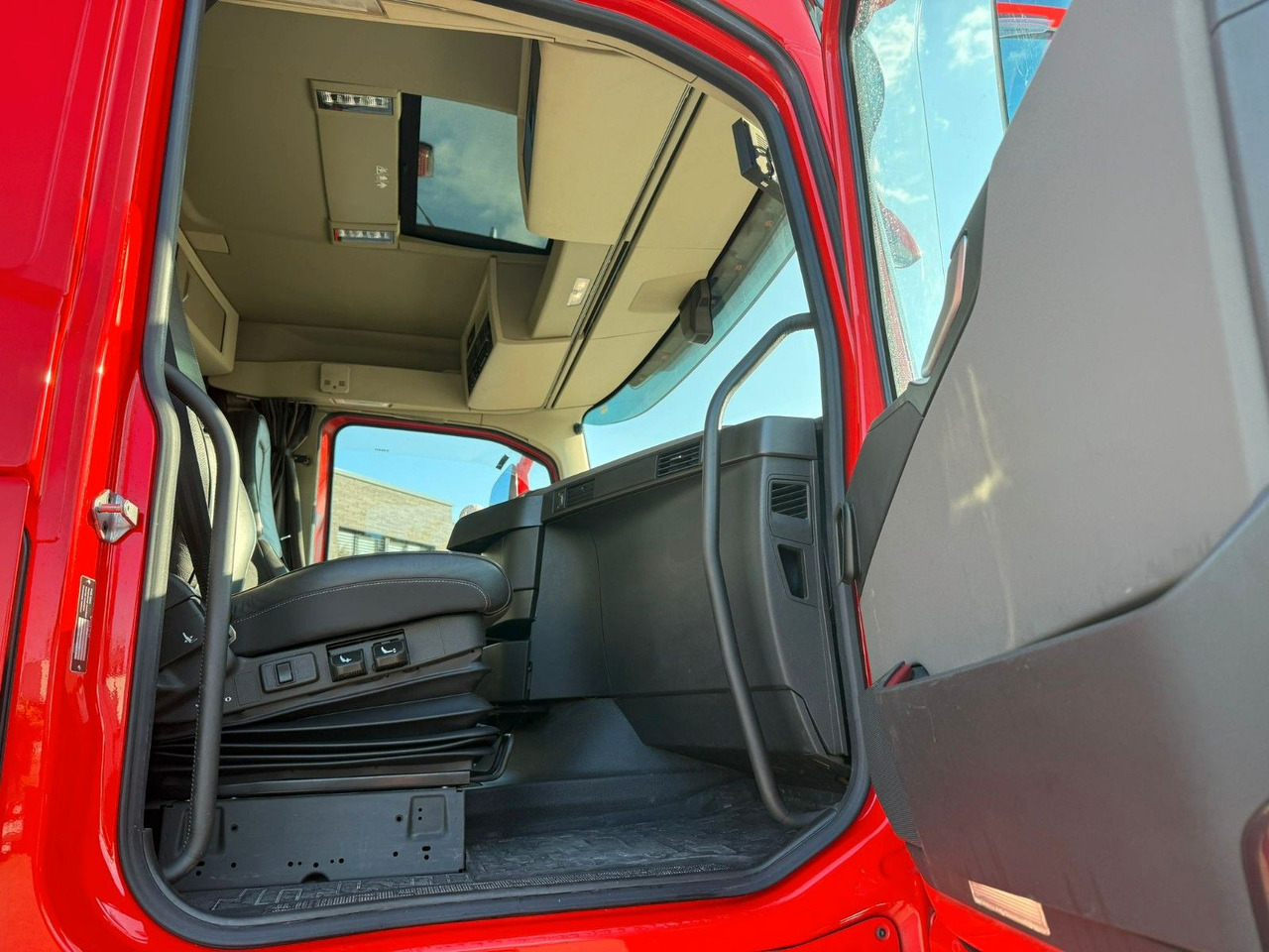 Volvo FH 540 4x2 BL mit Alu Felgen Top gepflegt - رأس تريلا: صورة 5 Volvo FH 540 4x2 BL mit Alu Felgen Top gepflegt - رأس تريلا: صورة 5