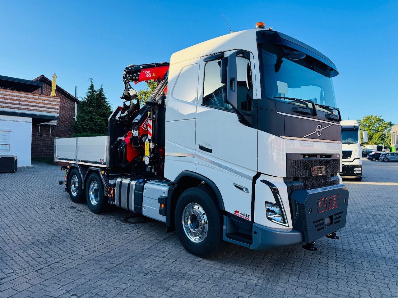 Volvo FH500 6x2 mit Fassi F545 2.27 JIB Winde so - مقطورة السحب: صورة 1 Volvo FH500 6x2 mit Fassi F545 2.27 JIB Winde so - مقطورة السحب: صورة 1