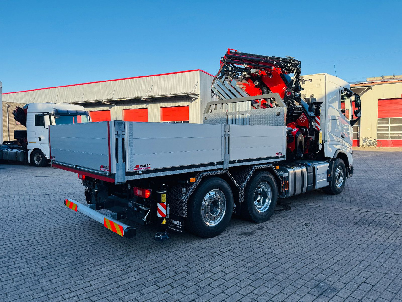 Volvo FH500 6x2 mit Fassi F545 2.27 JIB Winde sofort - شاحنة, شاحنة كرين: صورة 2 Volvo FH500 6x2 mit Fassi F545 2.27 JIB Winde sofort - شاحنة, شاحنة كرين: صورة 2
