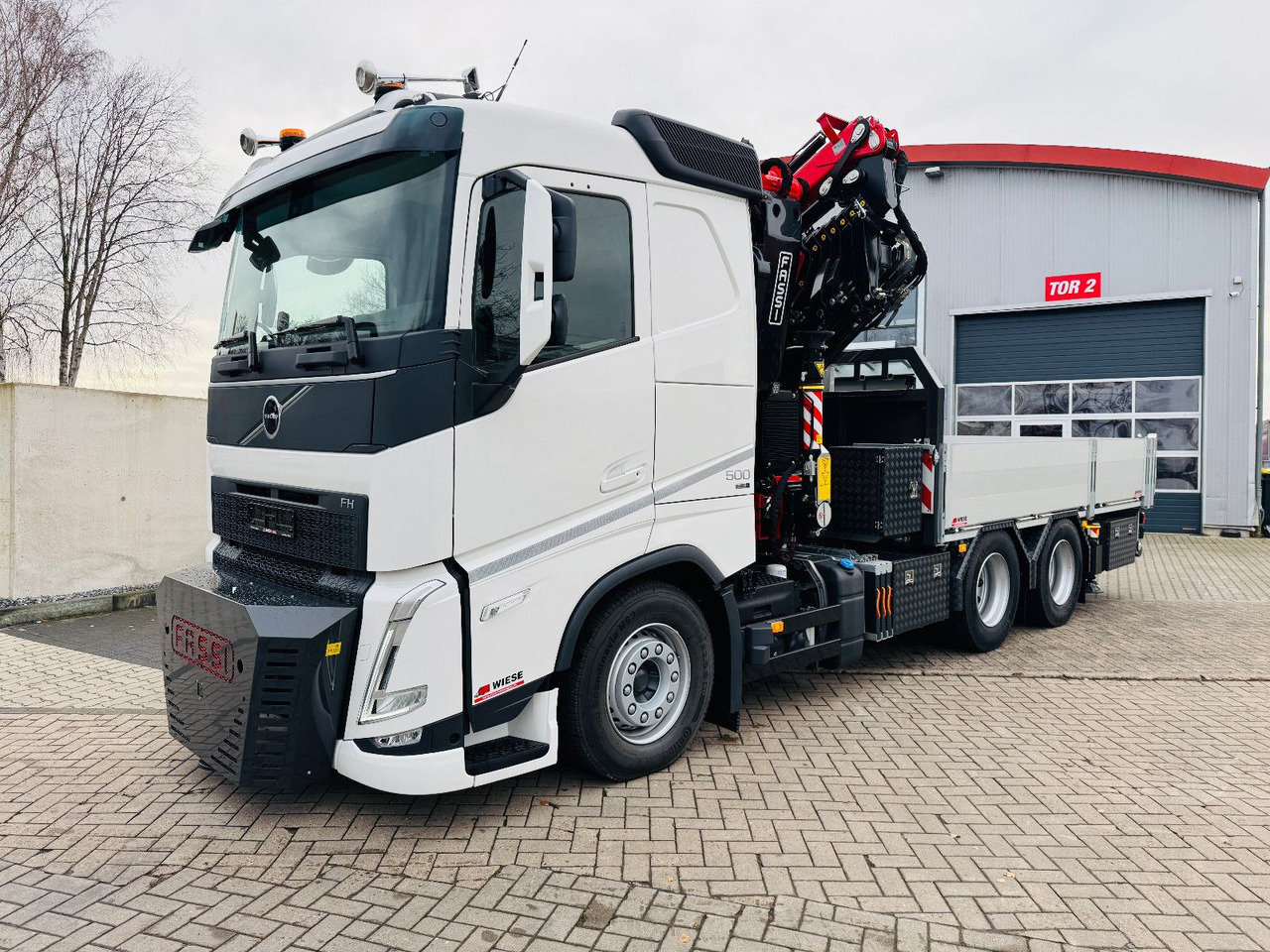 Volvo FH500 6x4 Fassi F545RA 2.27 mit Jib und Winde - شاحنات مسطحة, شاحنة كرين: صورة 1 Volvo FH500 6x4 Fassi F545RA 2.27 mit Jib und Winde - شاحنات مسطحة, شاحنة كرين: صورة 1