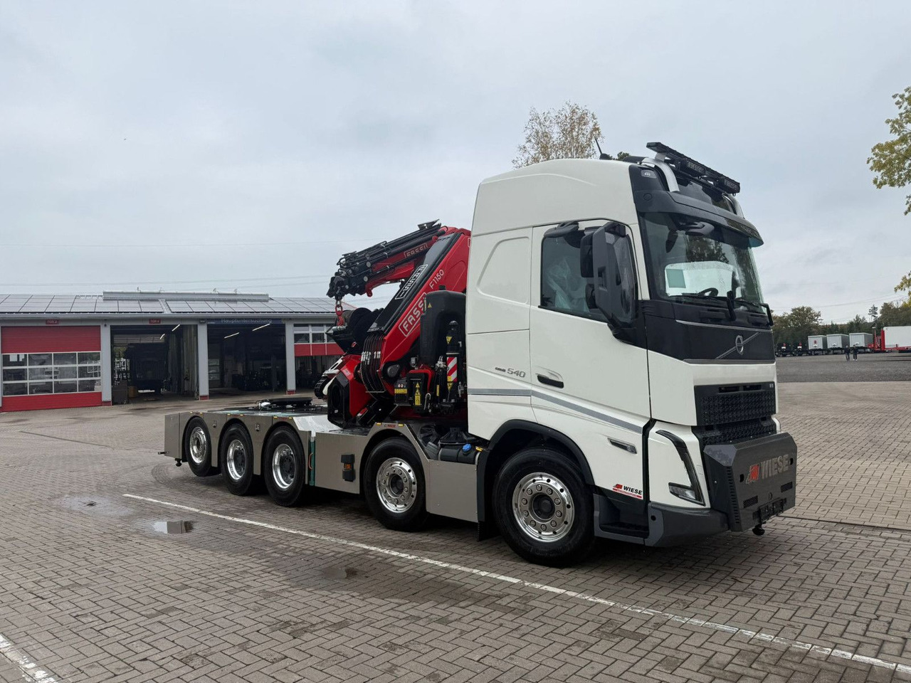 Volvo FH540 10x4 mit F1150 Ladekran, Sattelzugmaschine - شاحنات مسطحة, شاحنة كرين: صورة 1 Volvo FH540 10x4 mit F1150 Ladekran, Sattelzugmaschine - شاحنات مسطحة, شاحنة كرين: صورة 1