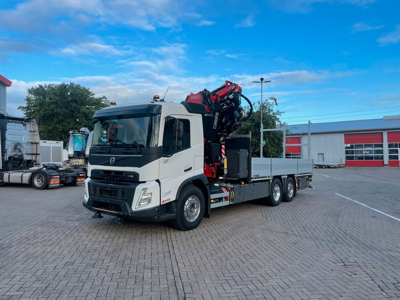 Volvo FMX 500 FASSI Ladekran F545 JIB & Winde Sofort - شاحنات مسطحة, شاحنة كرين: صورة 1 Volvo FMX 500 FASSI Ladekran F545 JIB & Winde Sofort - شاحنات مسطحة, شاحنة كرين: صورة 1