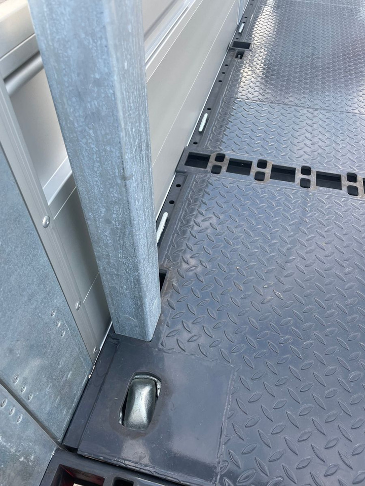 Volvo FMX 500 FASSI Ladekran F545 JIB & Winde Sofort - شاحنة كرين: صورة 5 Volvo FMX 500 FASSI Ladekran F545 JIB & Winde Sofort - شاحنة كرين: صورة 5