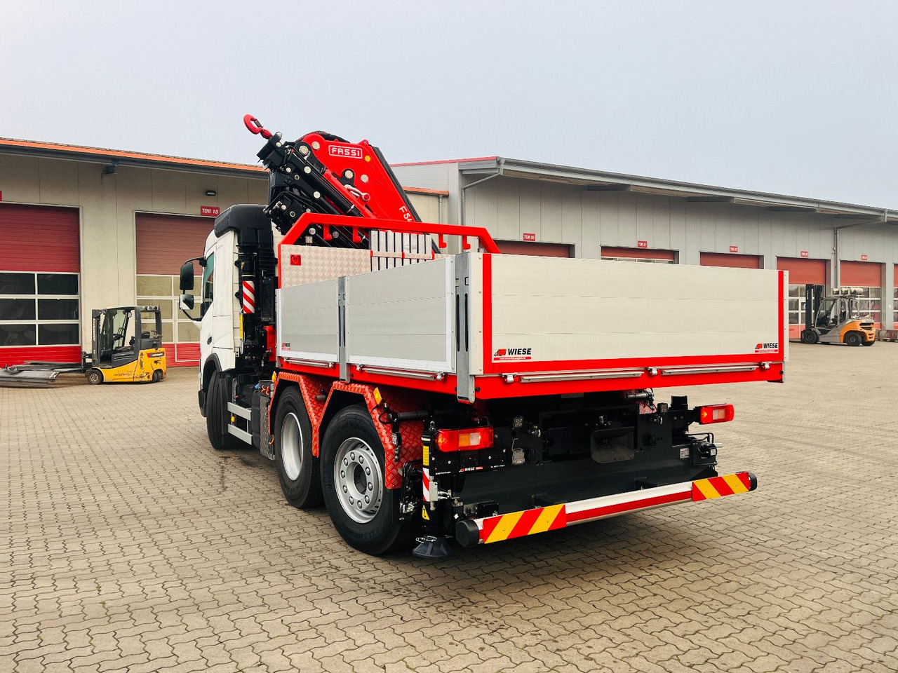 Volvo FMX 540 6x2 mit F545RA.2.28 - شاحنة كرين: صورة 4 Volvo FMX 540 6x2 mit F545RA.2.28 - شاحنة كرين: صورة 4