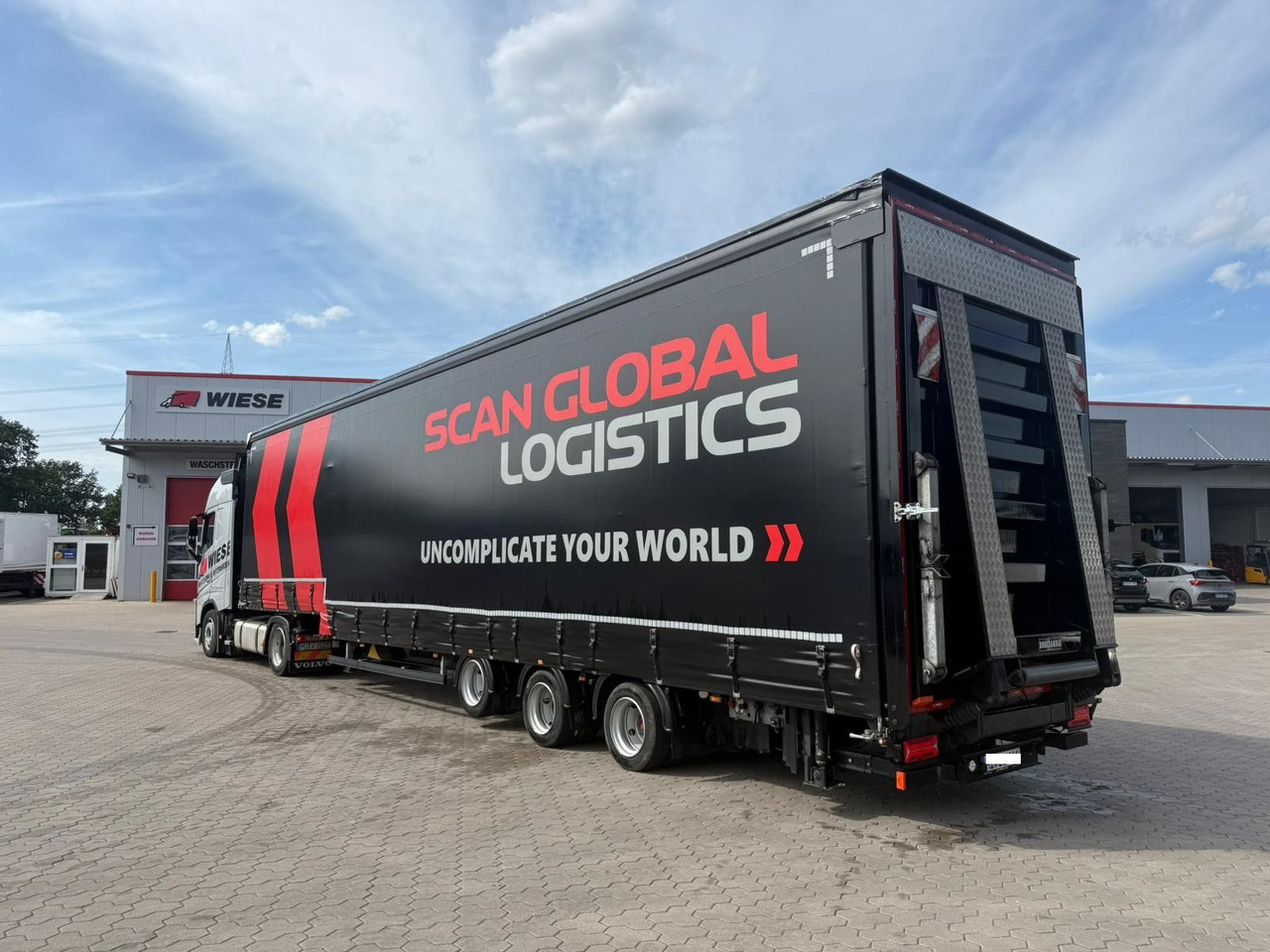 Wiese 3-Achs Gabestaplertransporter Mega LBW - نصف مقطورة بلودر منخفض: صورة 1 Wiese 3-Achs Gabestaplertransporter Mega LBW - نصف مقطورة بلودر منخفض: صورة 1