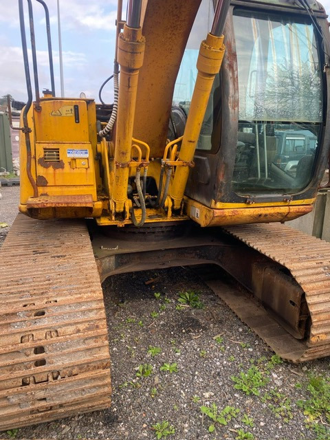 JCB JS130 - حفار زاحف: صورة 1 JCB JS130 - حفار زاحف: صورة 1