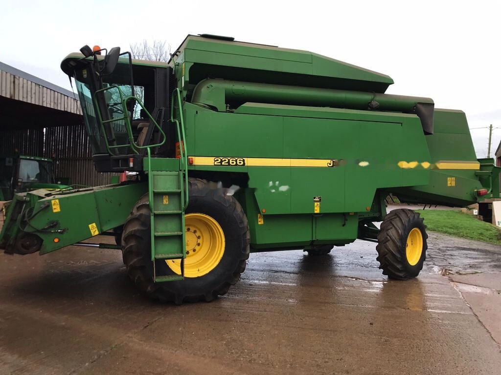 John Deere 2266 - حصادة: صورة 1 John Deere 2266 - حصادة: صورة 1
