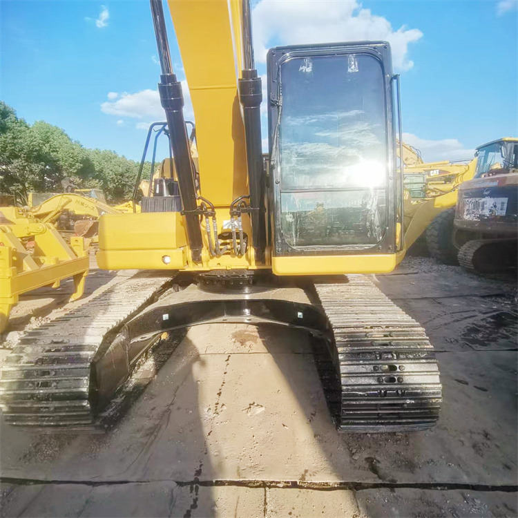 CATERPILLAR 320GC - حفار زاحف: صورة 2 CATERPILLAR 320GC - حفار زاحف: صورة 2