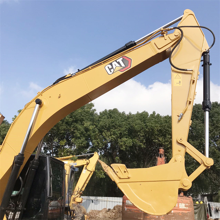 CATERPILLAR 320GC - حفار زاحف: صورة 4 CATERPILLAR 320GC - حفار زاحف: صورة 4