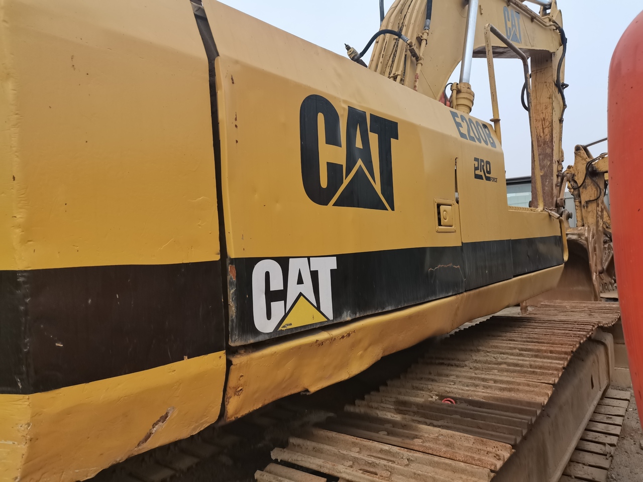 CATERPILLAR CAT-E200-excavator - حفار زاحف: صورة 4 CATERPILLAR CAT-E200-excavator - حفار زاحف: صورة 4