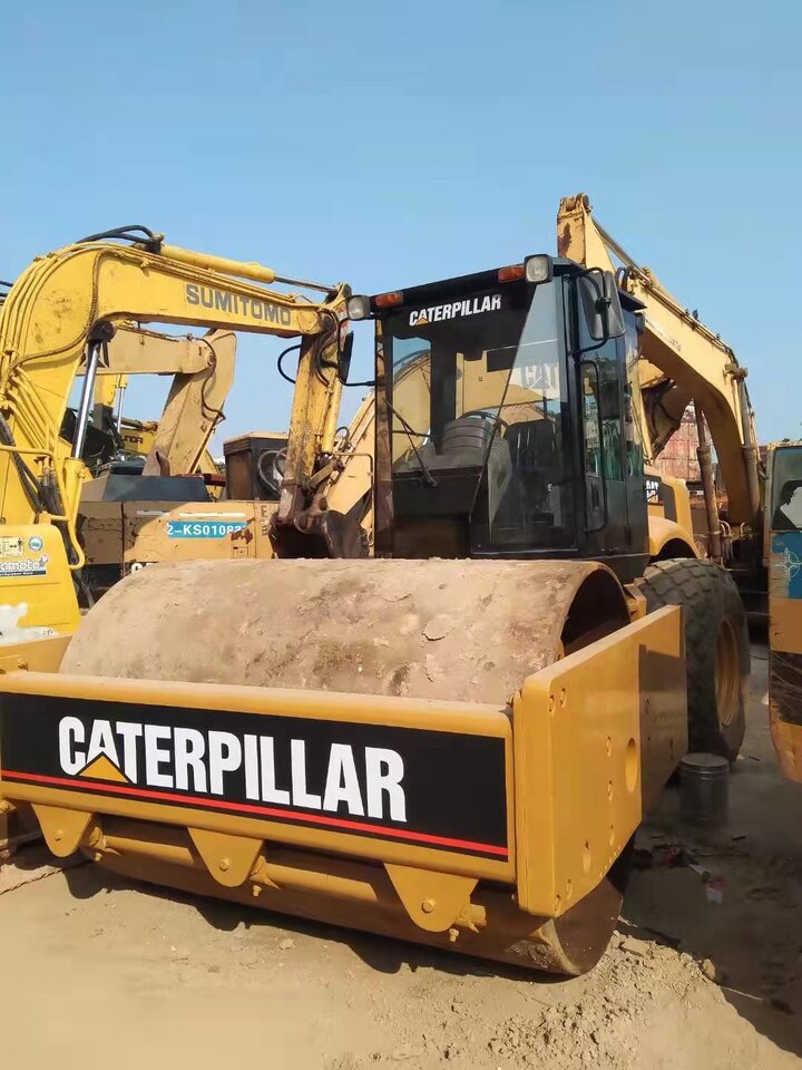 CATERPILLAR CS583D - مدحلة: صورة 2 CATERPILLAR CS583D - مدحلة: صورة 2