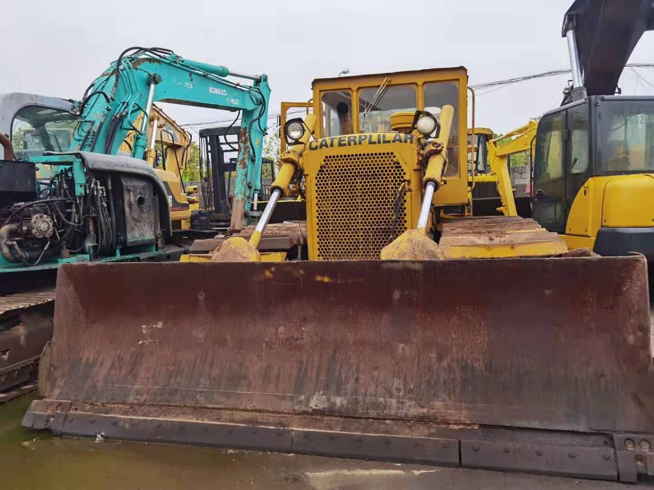 CATERPILLAR D6D - بلدوزر: صورة 1 CATERPILLAR D6D - بلدوزر: صورة 1