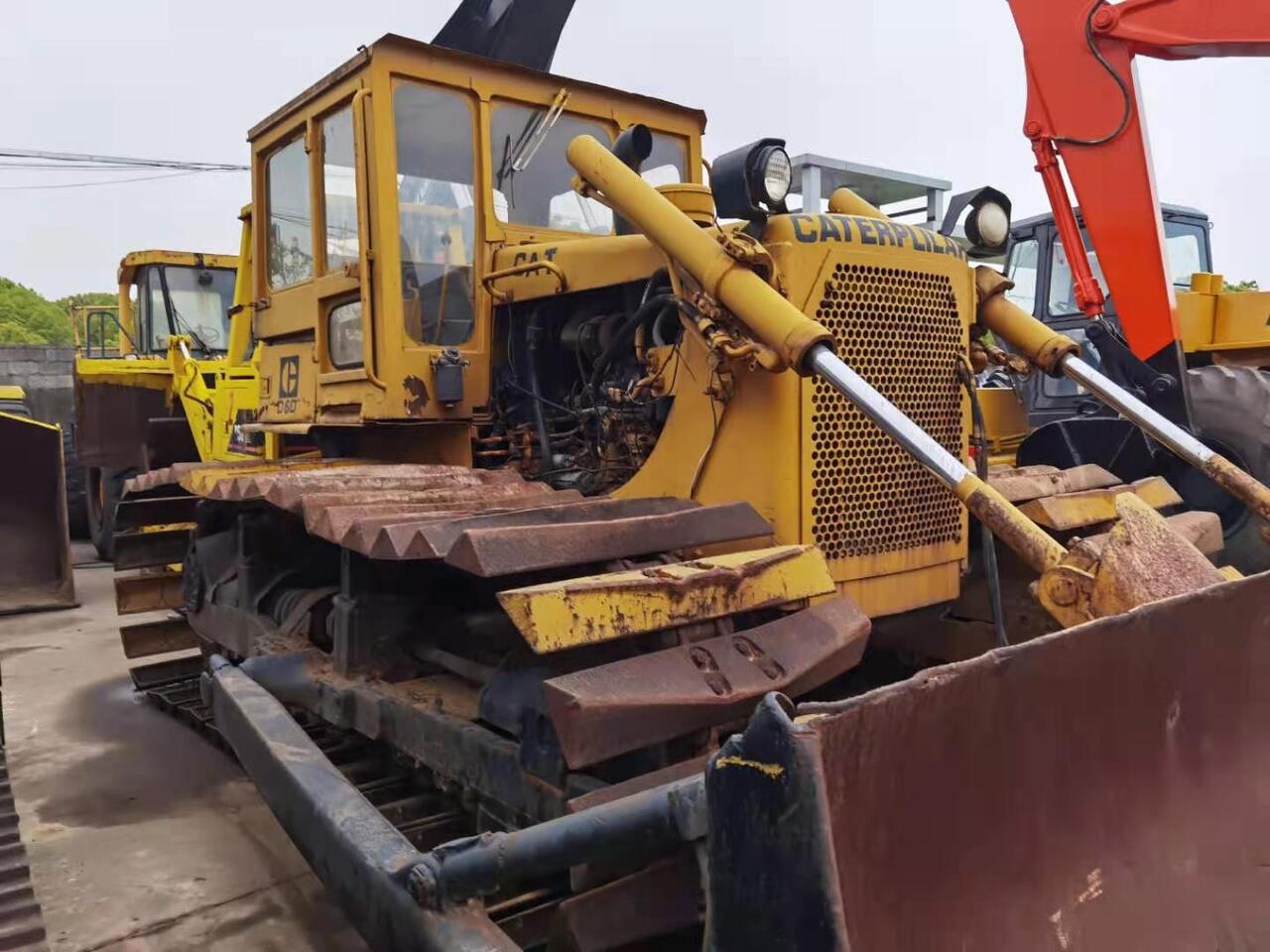 CATERPILLAR D6D - بلدوزر: صورة 4 CATERPILLAR D6D - بلدوزر: صورة 4