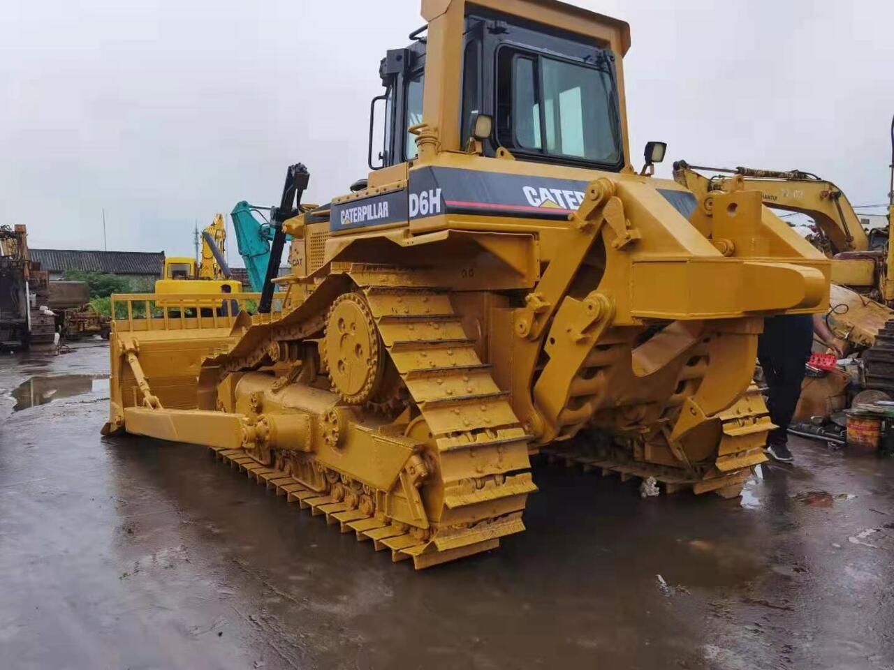 CATERPILLAR D6H - بلدوزر: صورة 3 CATERPILLAR D6H - بلدوزر: صورة 3