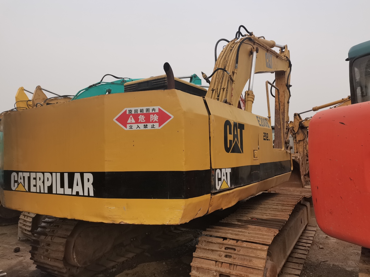 CATERPILLAR E200 - حفار زاحف: صورة 3 CATERPILLAR E200 - حفار زاحف: صورة 3