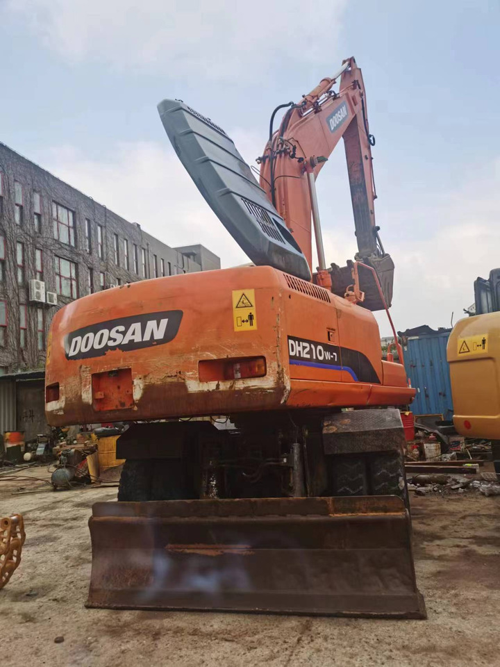 DOOSAN DH210W-7 - حفار ذو عجلات: صورة 2 DOOSAN DH210W-7 - حفار ذو عجلات: صورة 2