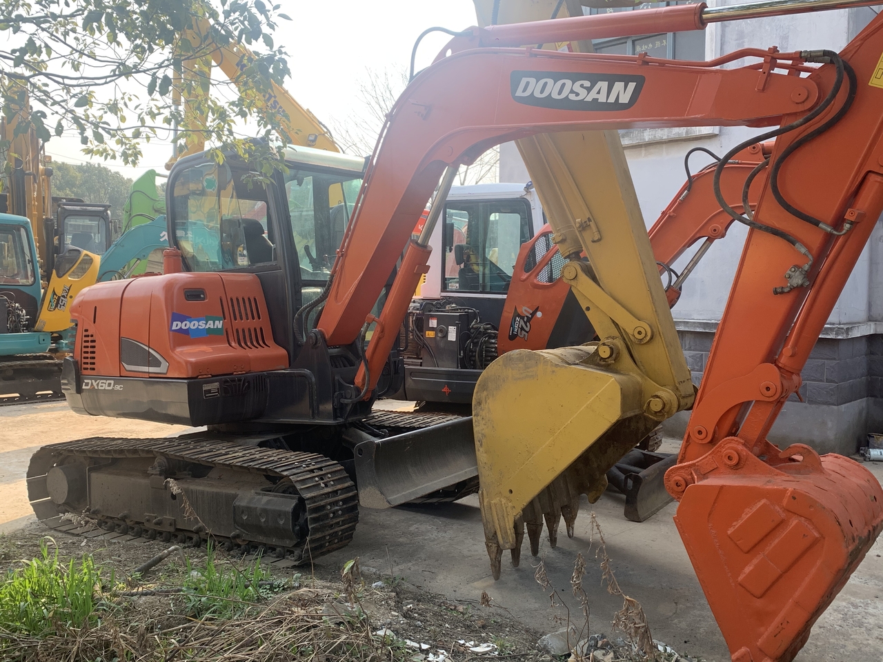 DOOSAN DX60-9 - حفار صغير: صورة 4 DOOSAN DX60-9 - حفار صغير: صورة 4