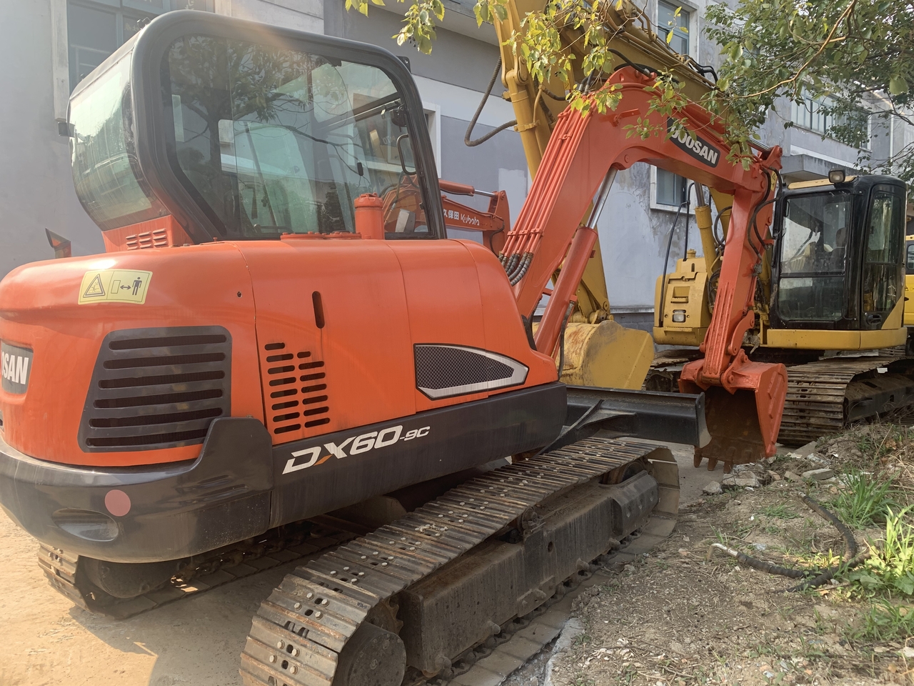 DOOSAN DX60-9 - حفار صغير: صورة 2 DOOSAN DX60-9 - حفار صغير: صورة 2
