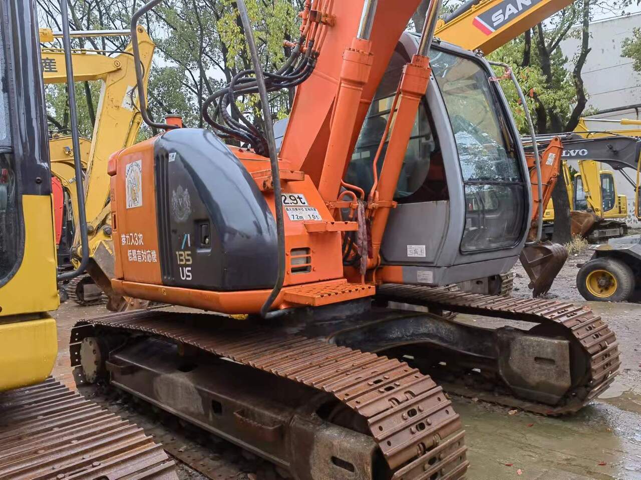 HITACHI Crawler excavator ZX135US - حفار زاحف: صورة 1 HITACHI Crawler excavator ZX135US - حفار زاحف: صورة 1